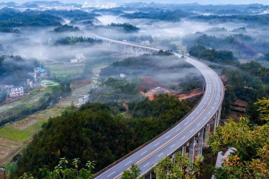 恩施38年交通变迁史天堑变通途