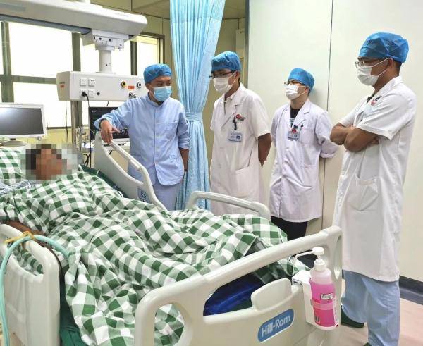 阿姨|可怕！厦门两市民高烧不退，核酸阴性！医生一查竟发现…