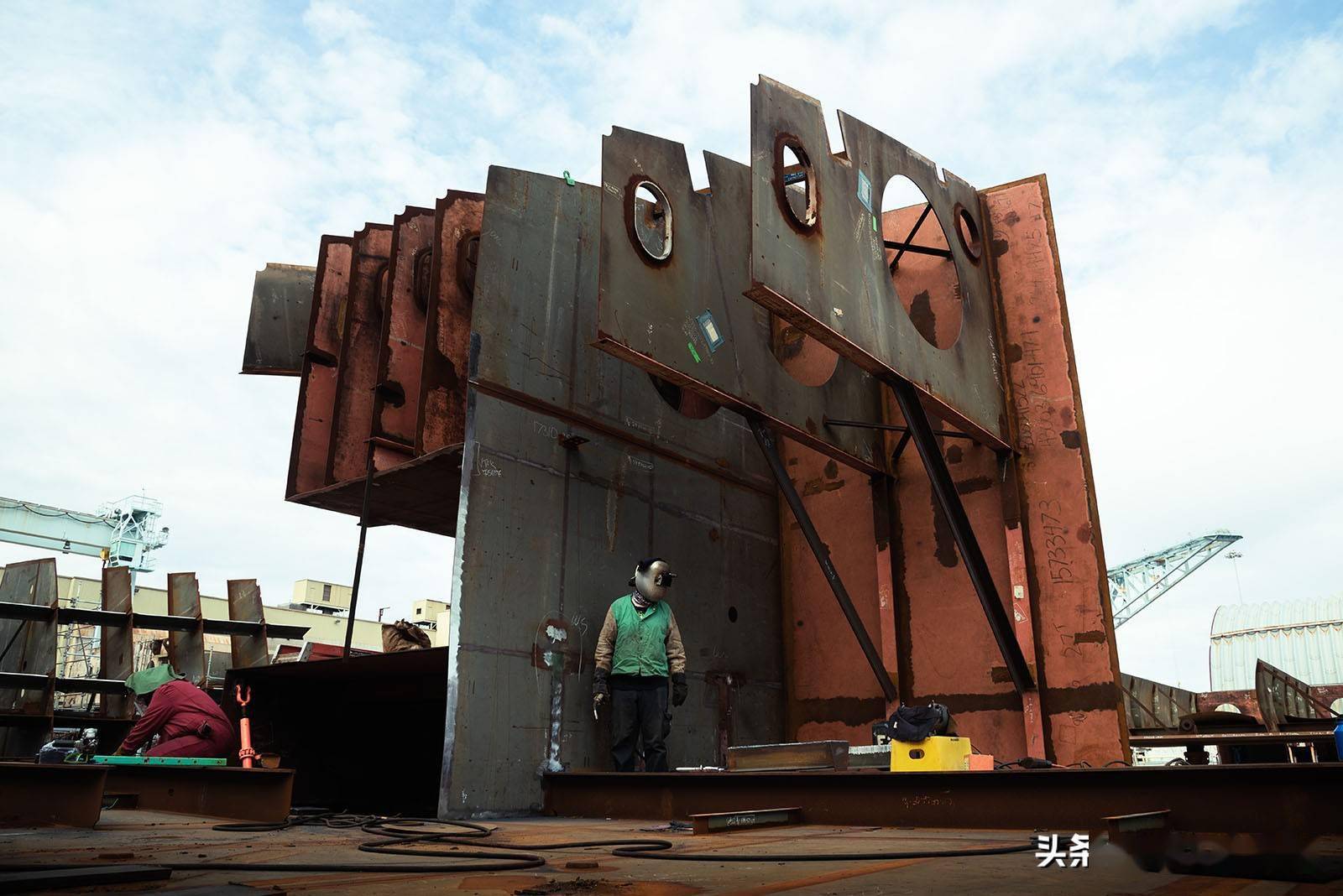 福特级航母三号舰开工四周年企业号即将铺设龙骨