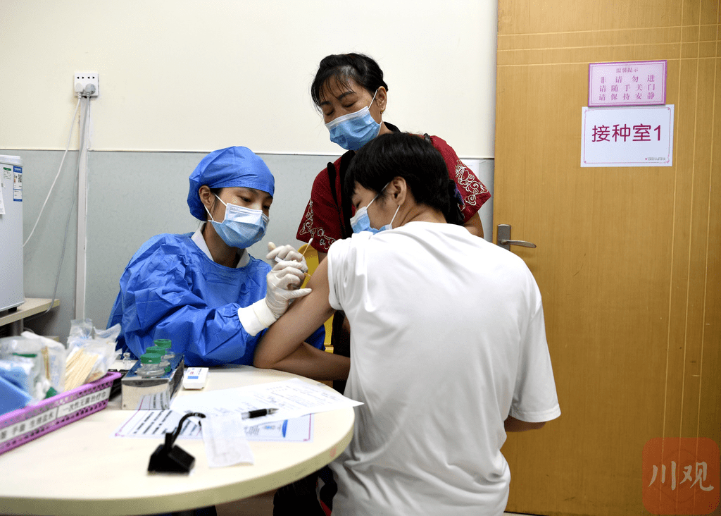 疫苗|新冠疫苗加强针什么时候打？谁先打？安全吗？