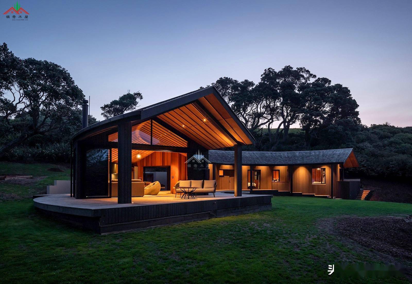 想要特色点的木屋这弧形的和单斜顶的两款现代风格的木屋就是