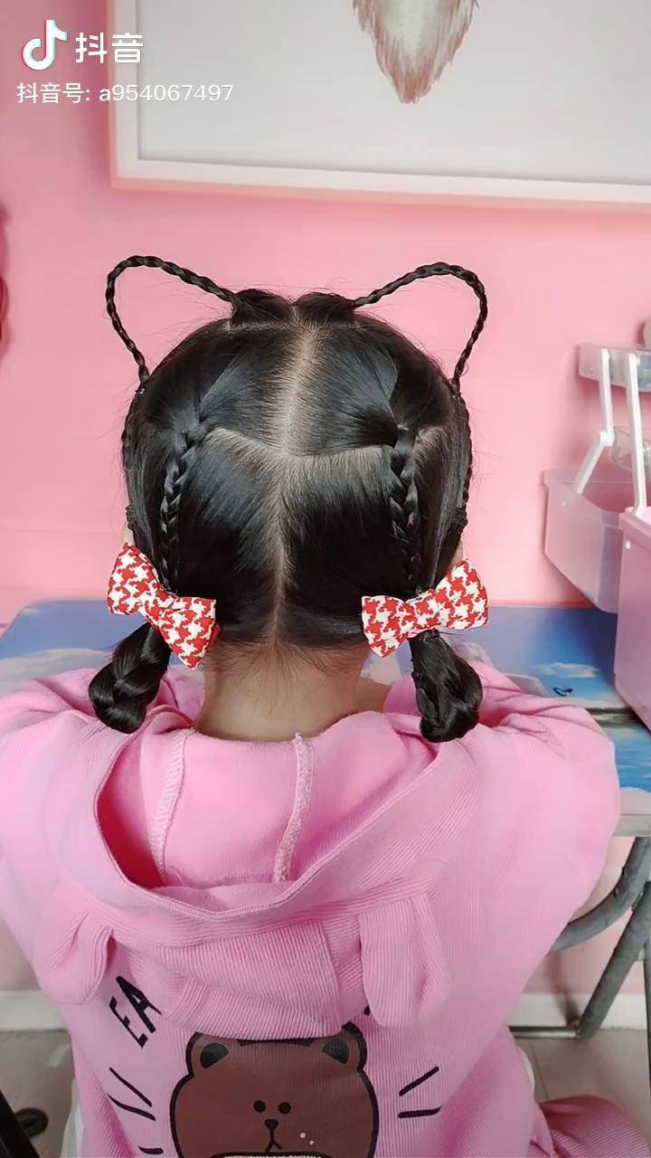 小孩子猫耳朵发型图片