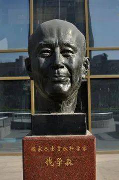 【永不消逝的电波——百则故事跟党行】每天一则党史故事,快来关注吧!