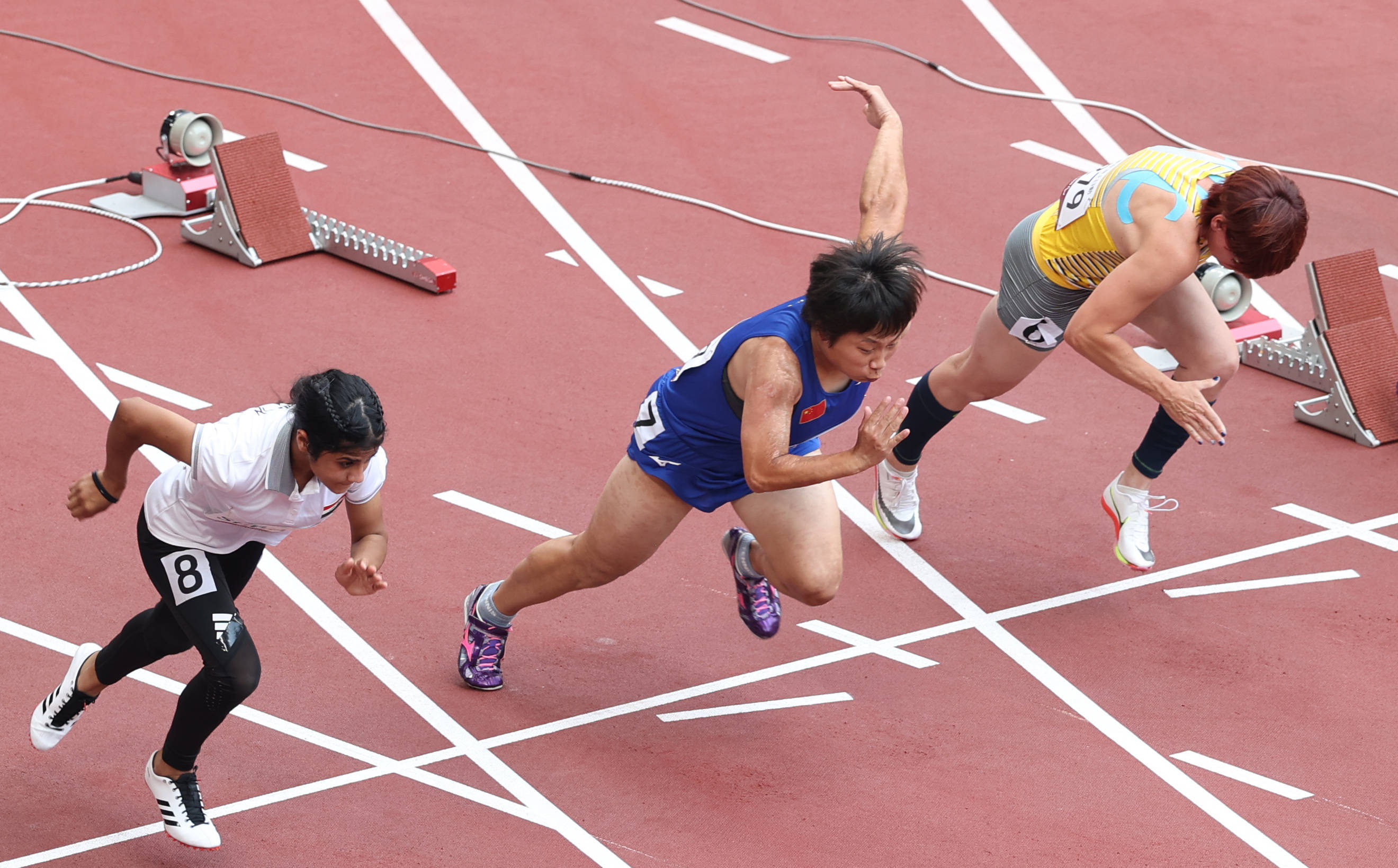 田径女子100米t35级周霞破世界纪录夺金