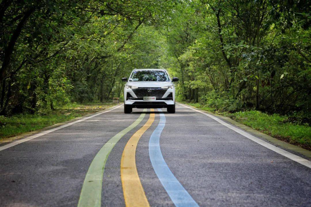 车机新花样,不同手势唤醒不同功能,第二代长安cs55plus更好玩