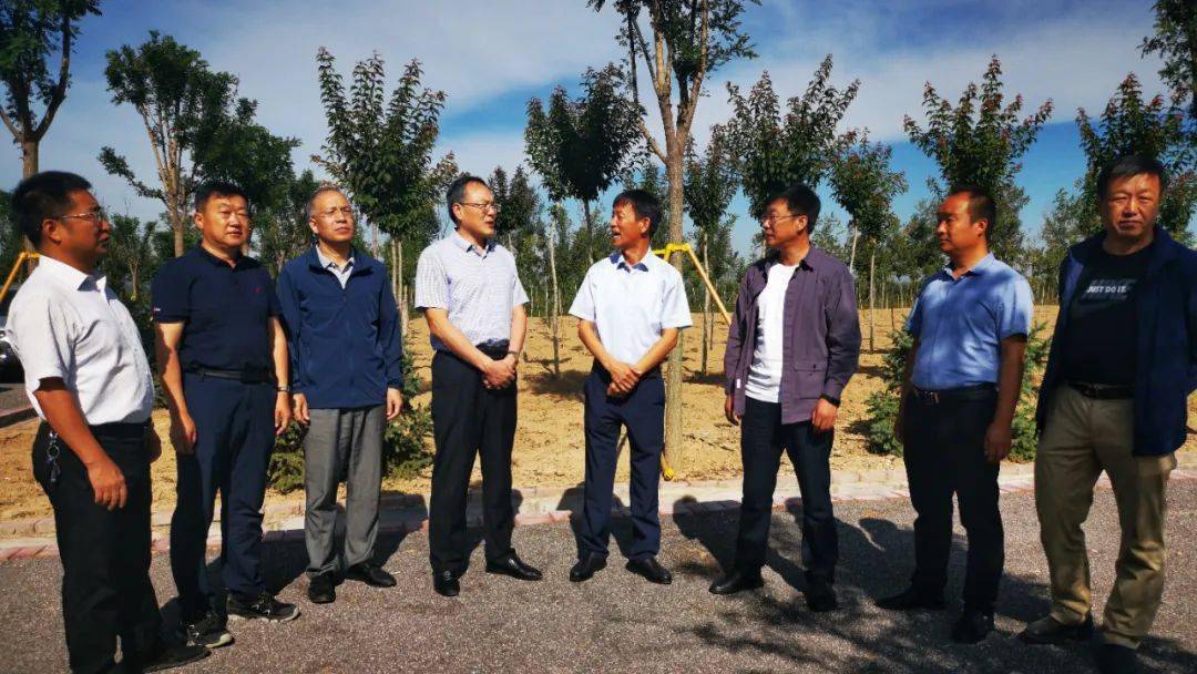 【林讯】省林科院与太行林局举行科技合作座谈会