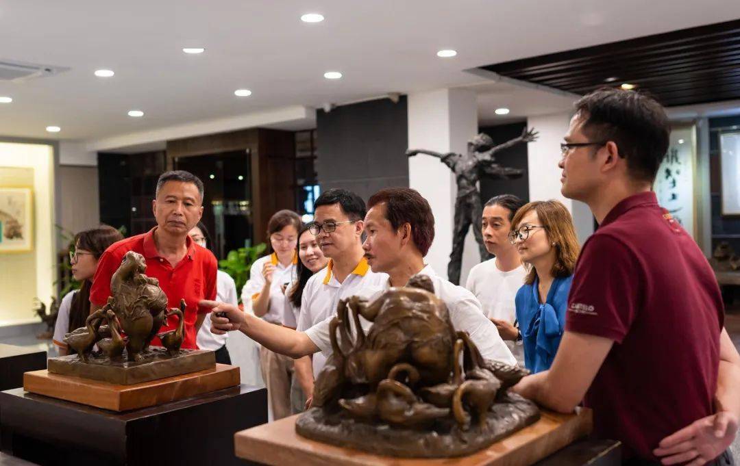 金域医学党委书记董事长梁耀铭一行到访石磨坊见证肥女测核酸诞生