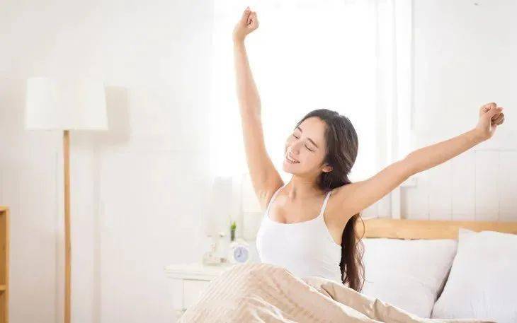 博士|年纪轻轻腰就垮了！现代人的痛，怎么拯救？