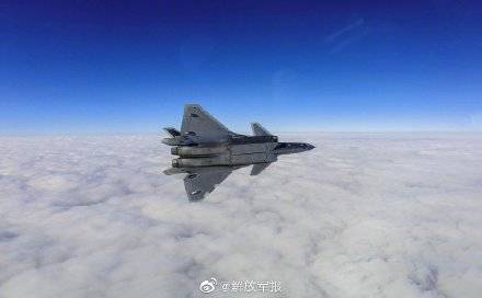 中國空軍將在中國航展展現戰略轉型新成績 「八一」「紅鷹」上演空中芭蕾 國際 第1張