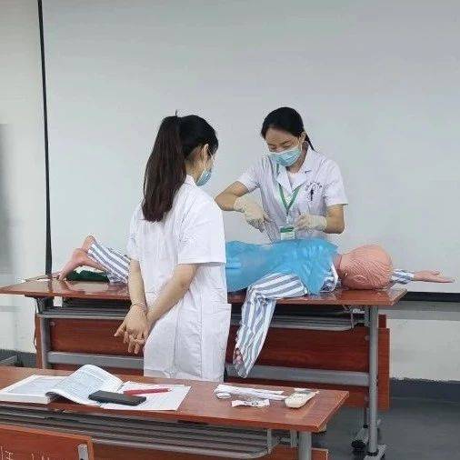 学医后的 12 条变化,你中了几条?_备考