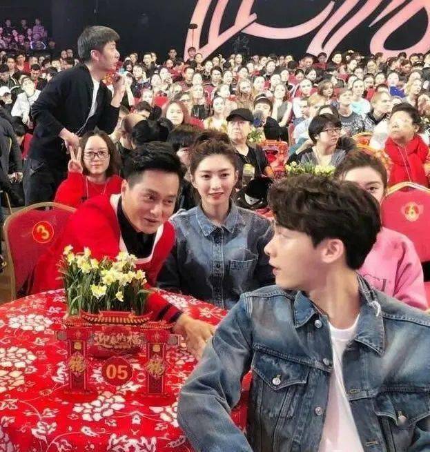 江疏影男友曝光,原来是来头不小的他,网友:难怪连胡歌都看不上_李易峰