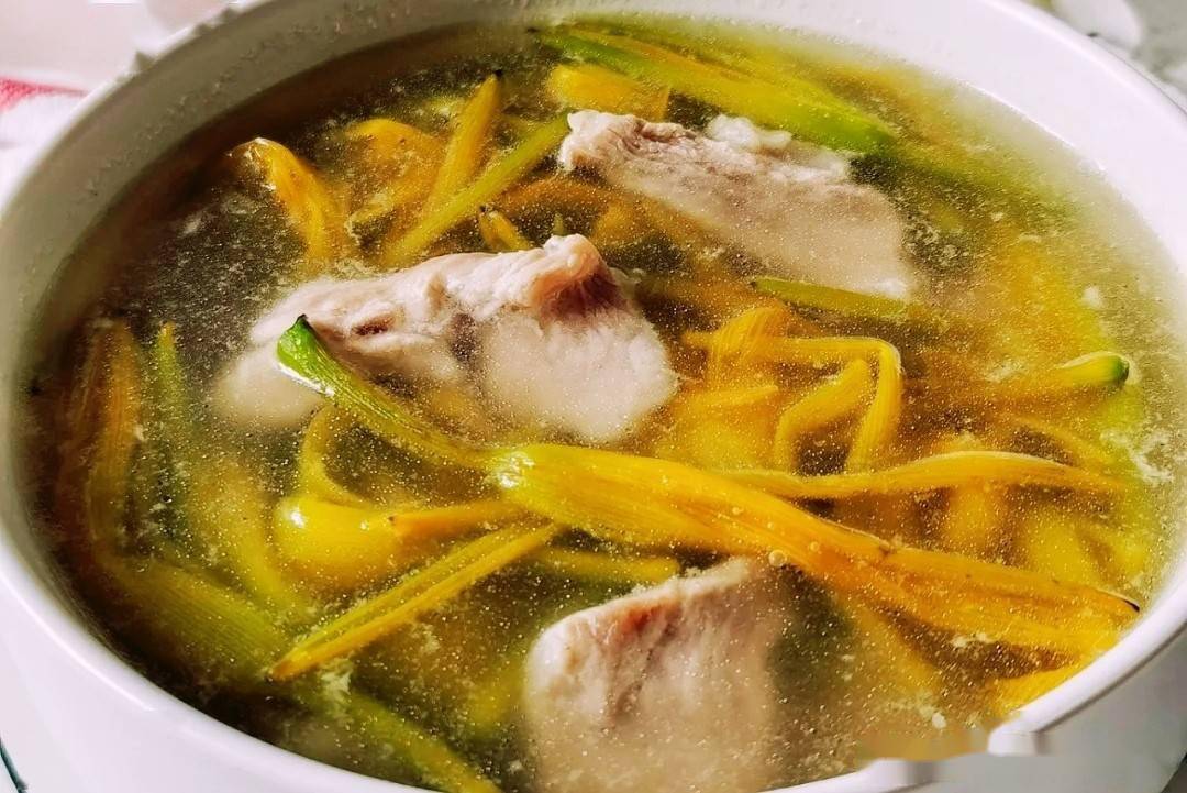 美味好喝的家常汤:黄花菜瘦肉汤,荷包蛋鲫鱼豆腐汤,冬瓜蛤蜊汤