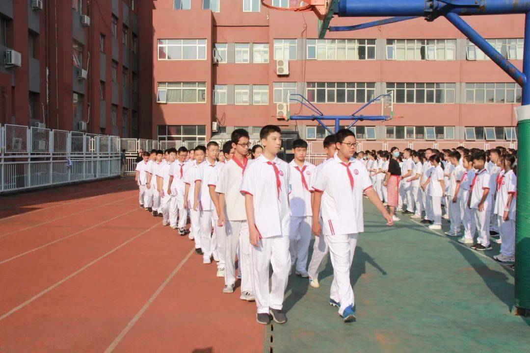 开学季强国有我青春践行北京市海淀实验中学以这样的方式迎接新学年