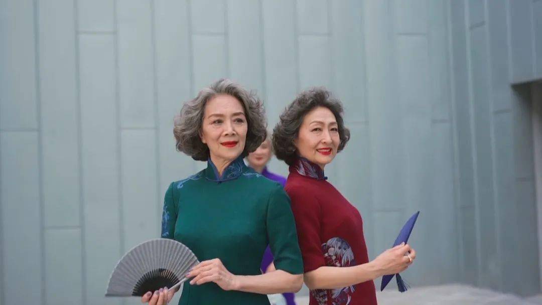 四位平均年龄68岁的时尚奶奶,是如何保持美丽和健康的?_北京