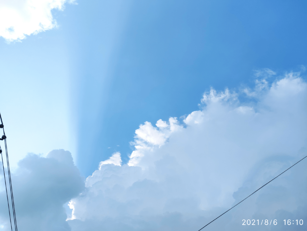 气象科普:"识云冠军",带你鉴定网络热门"云图"!