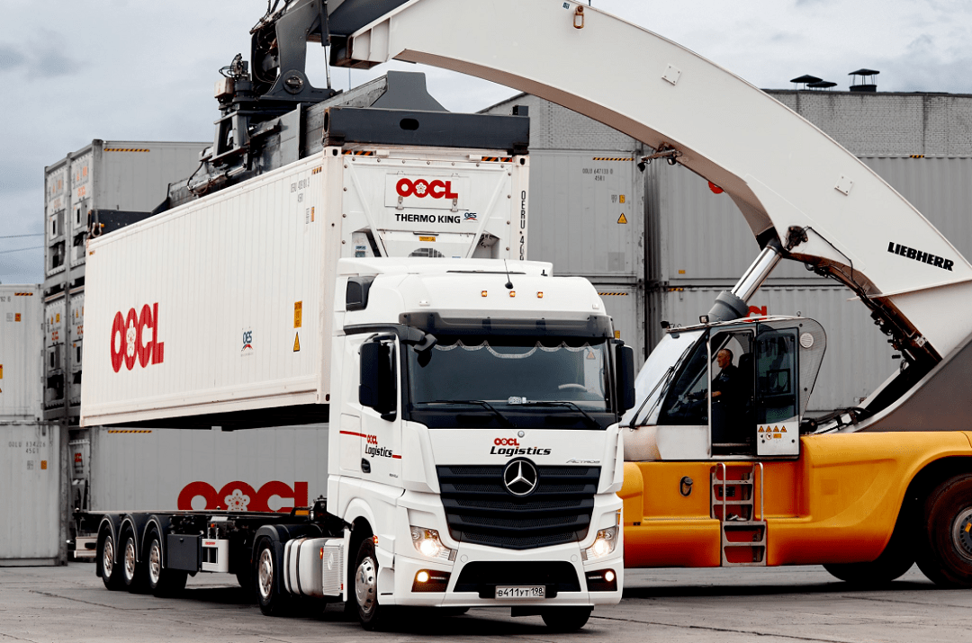 【收藏】微影新出的1/64奔驰集装箱拖头值得收?_车头