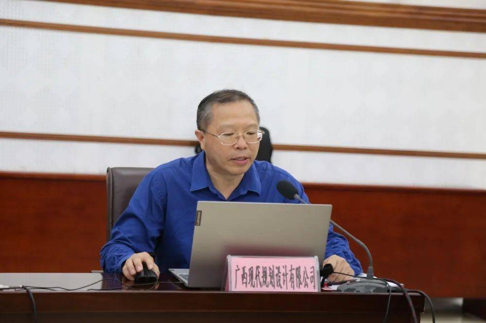 李建君强调,推进田园综合体建设要从五方面来考虑,一要考虑田园综合体