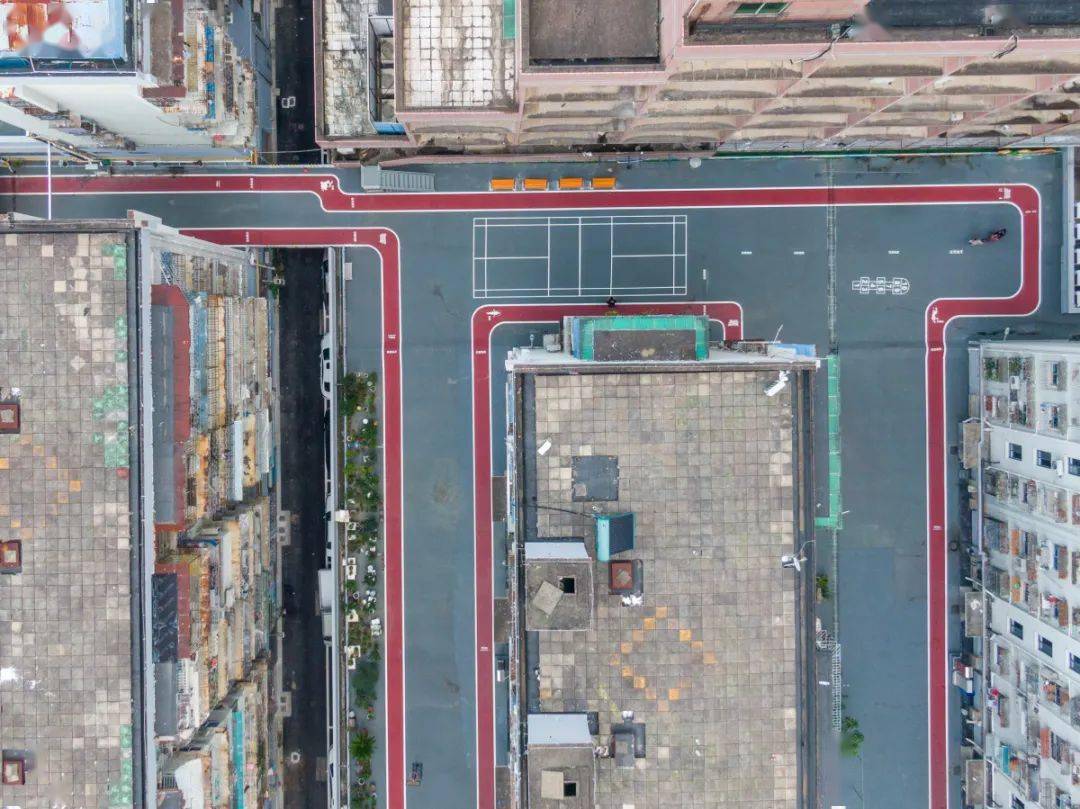 利用闲置空间，宁波这个老小区把健身步道建在楼顶平台