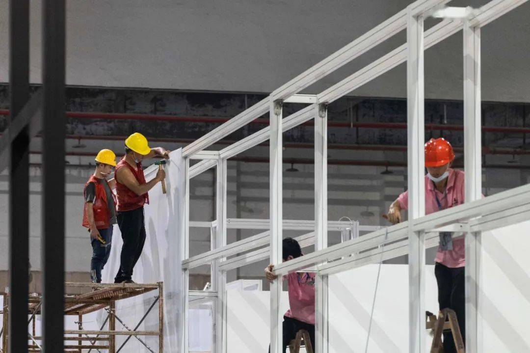 直击东莞国际设计周幕后现场展会搭建如火如荼