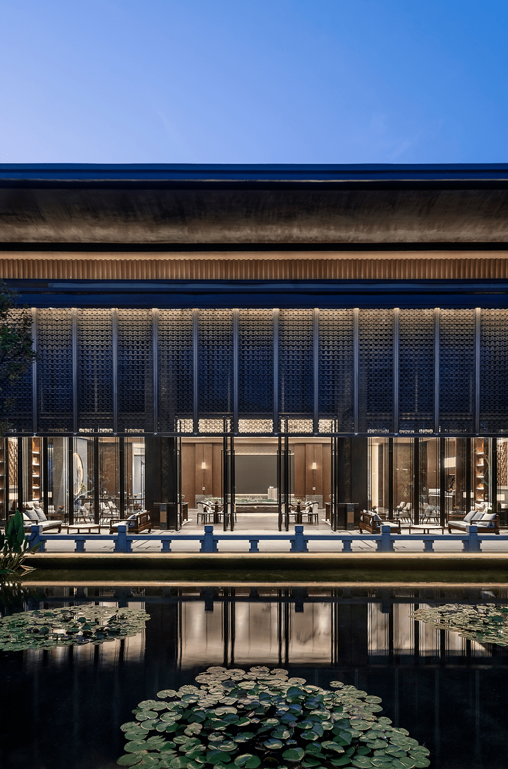 2套顶级新中式的售楼中心设计,惊艳东方的极致之美!_盘石