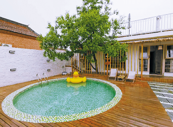 北京大水峪村成民宿村挖游泳池装榻榻米失去乡愁不伦不类