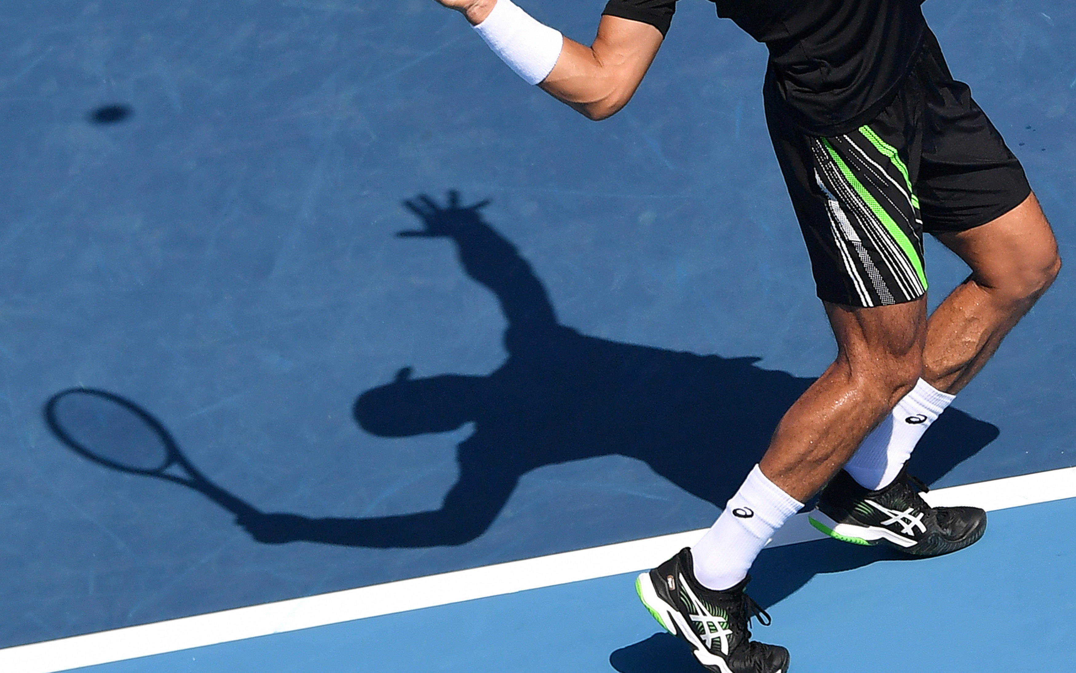 网球——男单半决赛:天津队李喆晋级决赛