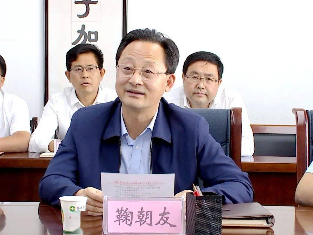 临洮县五小征饲草料配送中心建设项目成功签约_鞠朝友