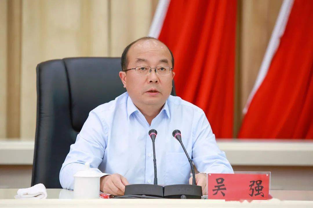 宣布毕节军分区党委第一书记任职大会召开