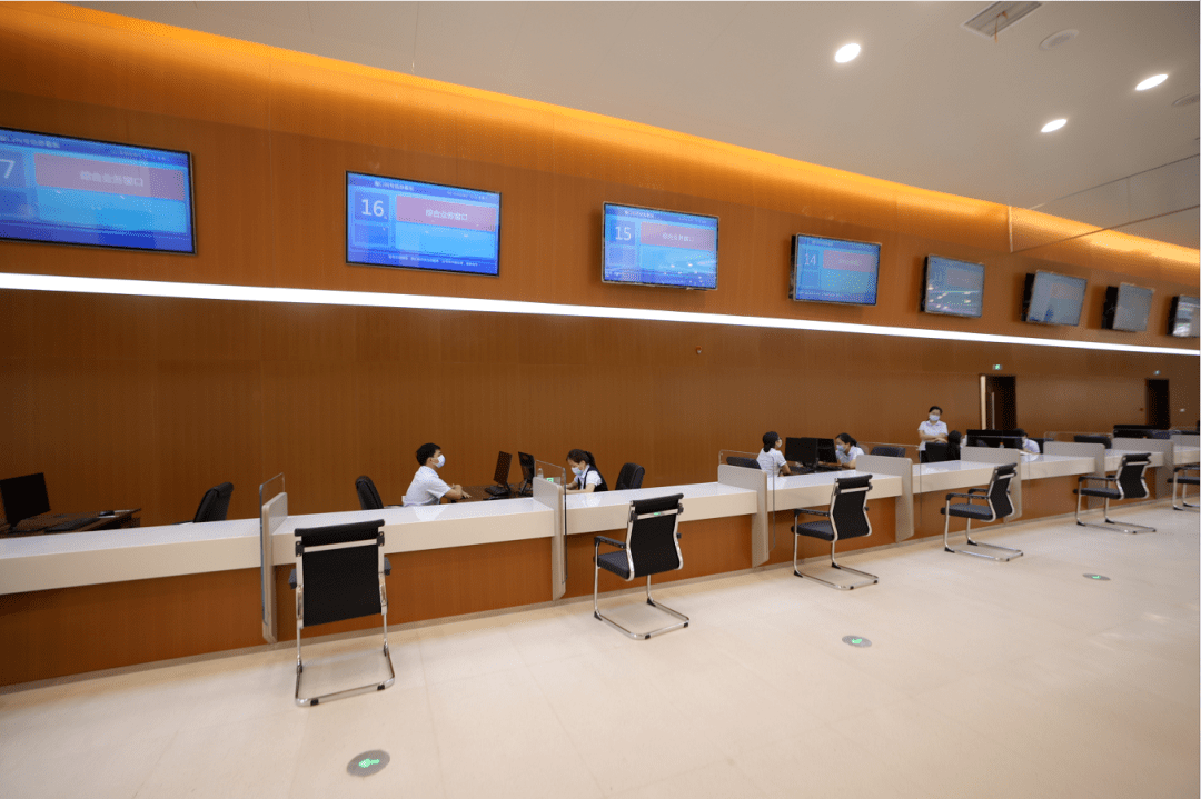 东侧,南依临空大道,东邻燕沙路,处于临空经济区产业服务区核心区位