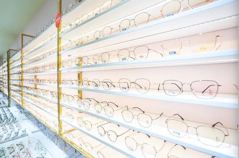 蔡司|大连高空眼镜店！镜框免费送，德国蔡司镜片199元，赶紧去