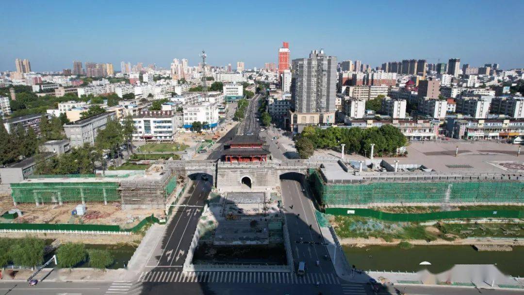 邓州平成门和内城墙建设最新实拍!