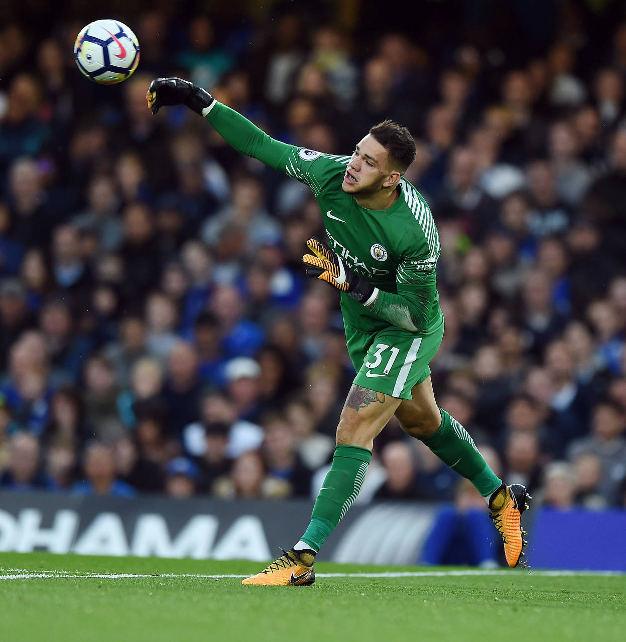 大卫-詹姆斯:埃德森像狮子一样勇敢,他就是这种类型的球员_曼城