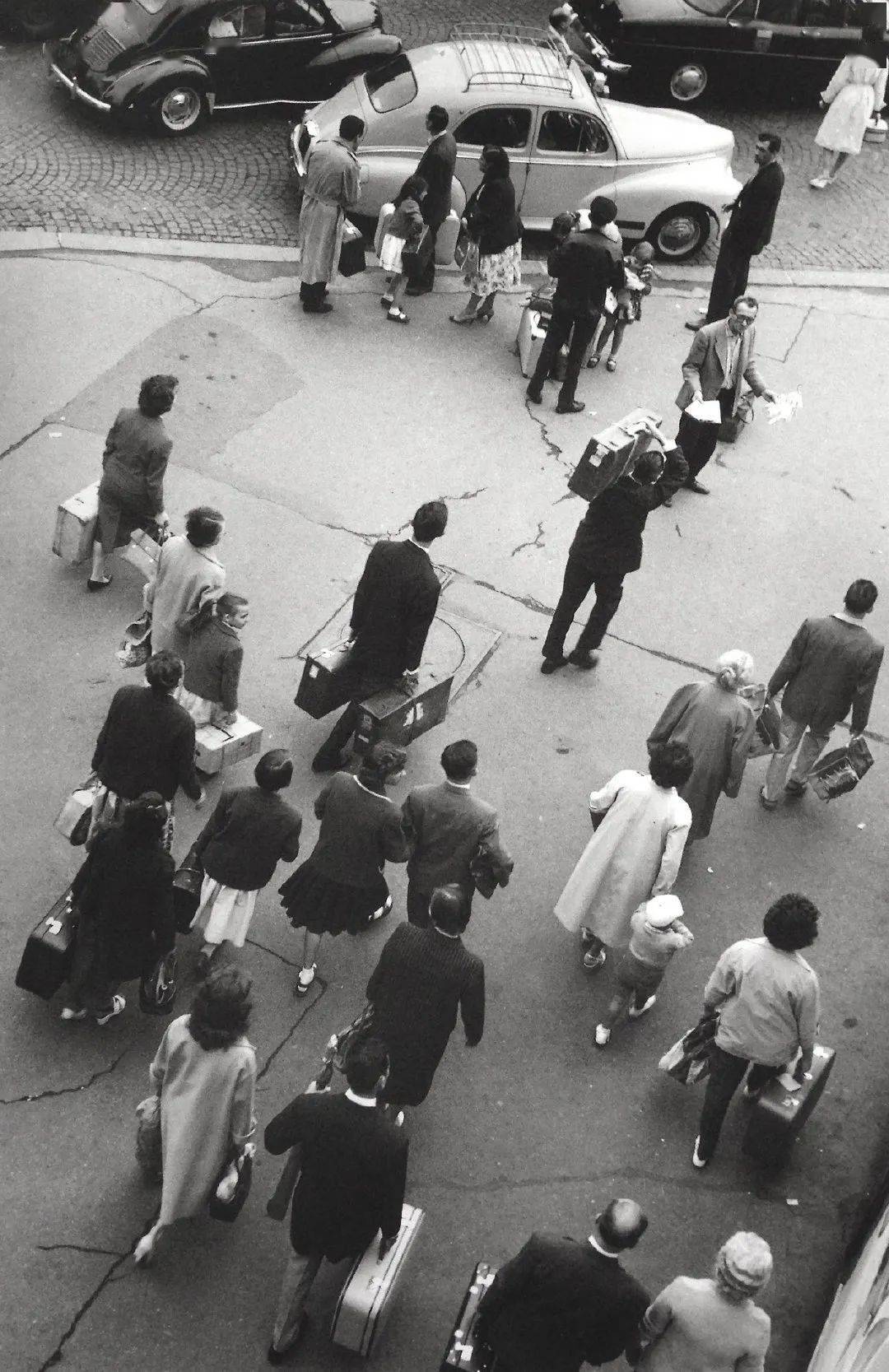 法国纪实摄影巨匠布列松罗伯特杜瓦诺黑白人文摄影集