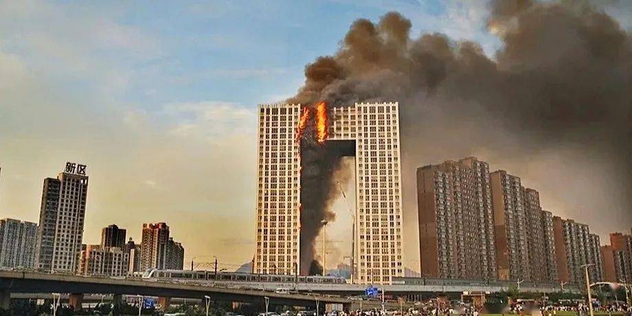 最新消息又是它大连凯旋国际大厦火灾原因确定房主被立案侦查