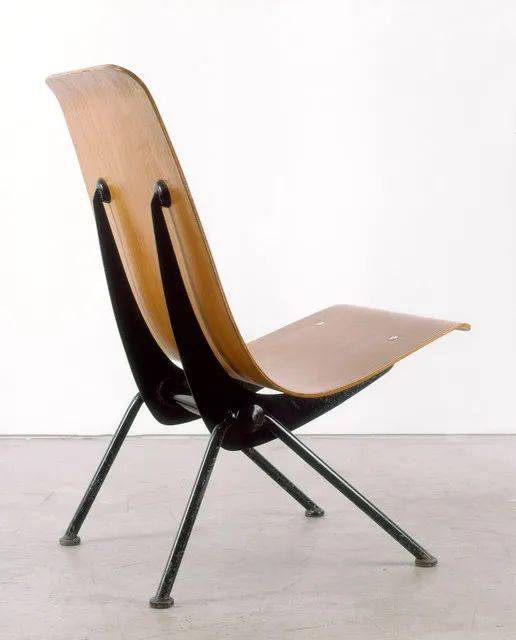 设计椅子的建筑大师柯布西耶让普鲁威与阿尔托