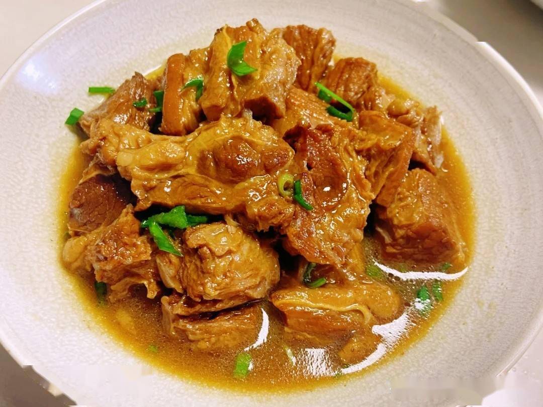 家常美食推荐红烧鳗鱼萝卜炖牛腩糟辣酱蒸鸡腿疯狂安利呀