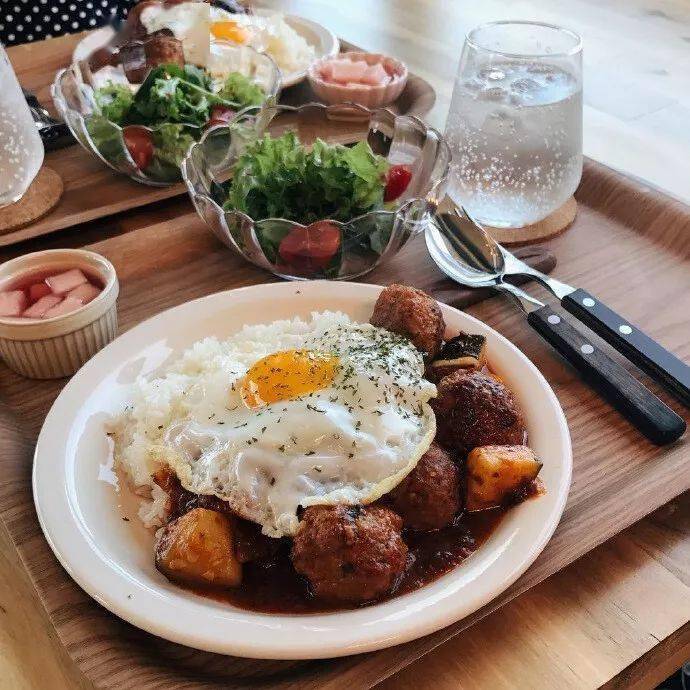 症状|怪不得你口干、嘴破、全身痛，原来身体缺乏这些营养素！