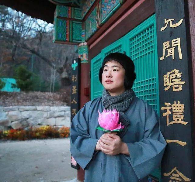 76岁的她 一生都奉献给了园艺 终成了园艺界无数人心中的 女神 植物 76岁的她 一生都奉献给了园艺 终成了园艺界无数人心中的 女神 植物