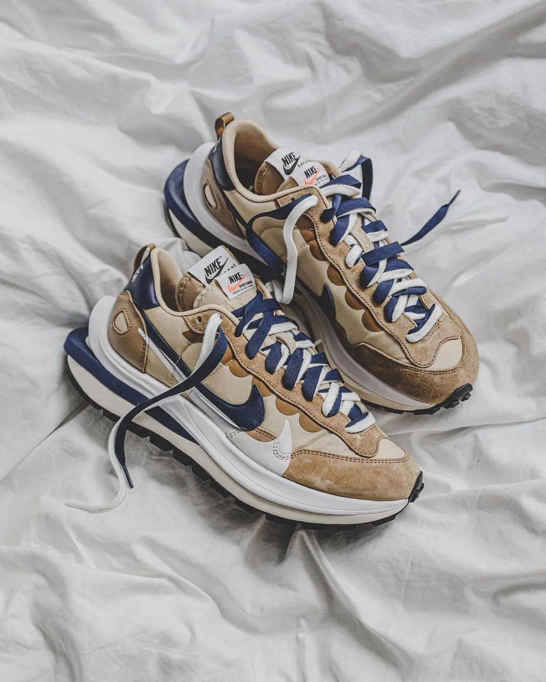 原价|悄悄起飞!sacai x Nike 市价破万!「原价左右」能买的只剩这几双了!