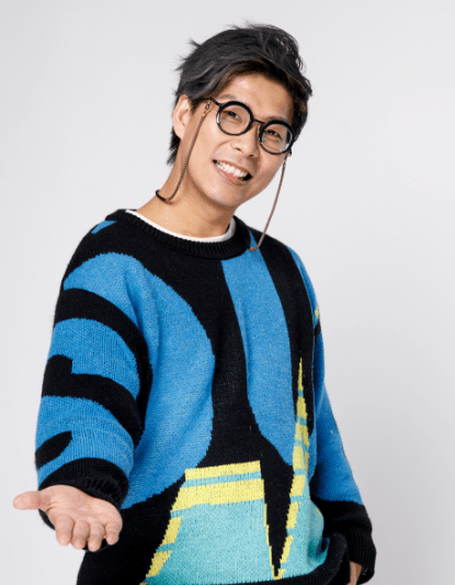 王凯文,舞台剧制作人,硬扎主理人,品欢主持人,漫才演员等.