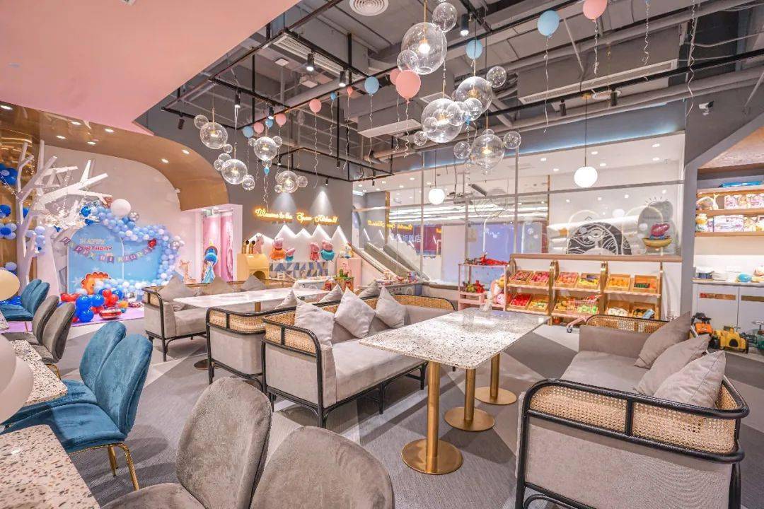 【红唐购物中心】98元/2大1小抢梦享家亲子餐厅套餐,含儿童游玩门票