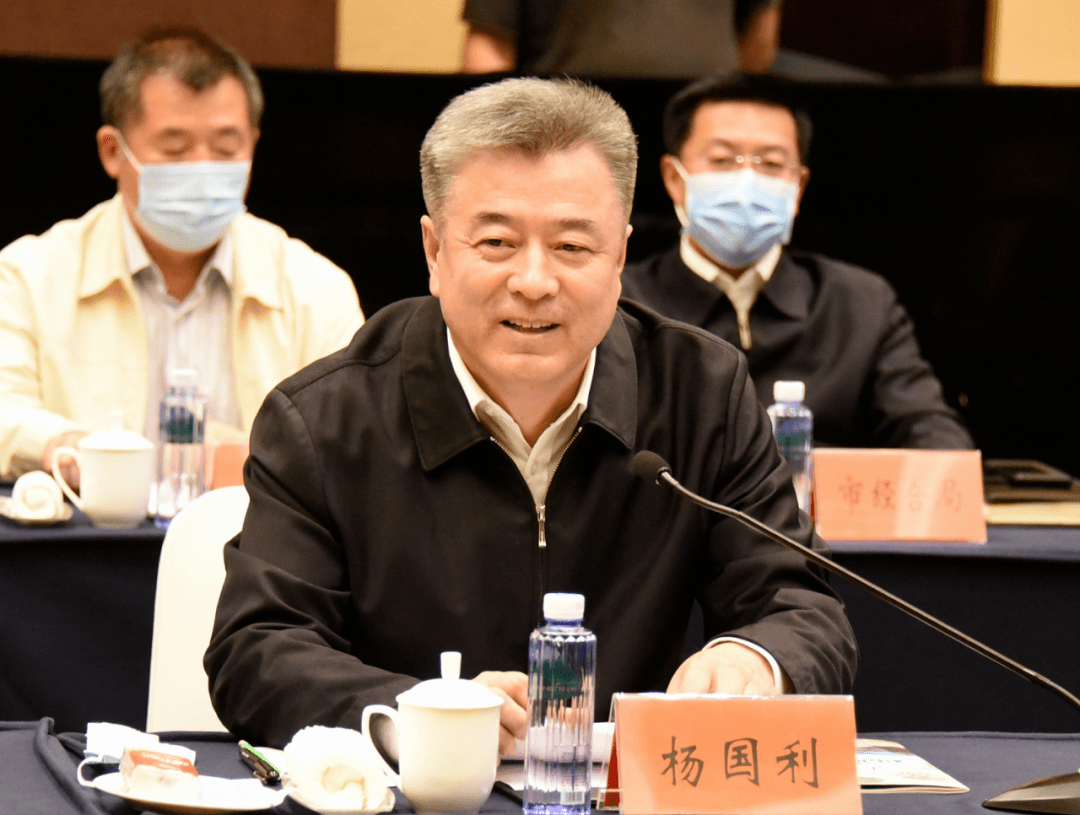 杨国利主持签约仪式刘军龙介绍牡丹江市中医药发展基本情况双方本着 "