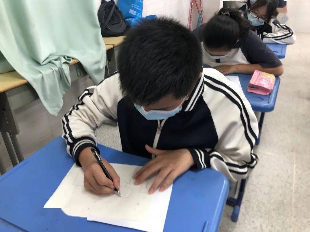 如何正确处理矛盾冲突 a3ab102e94fc40ddb326ff888a39f425.jpeg