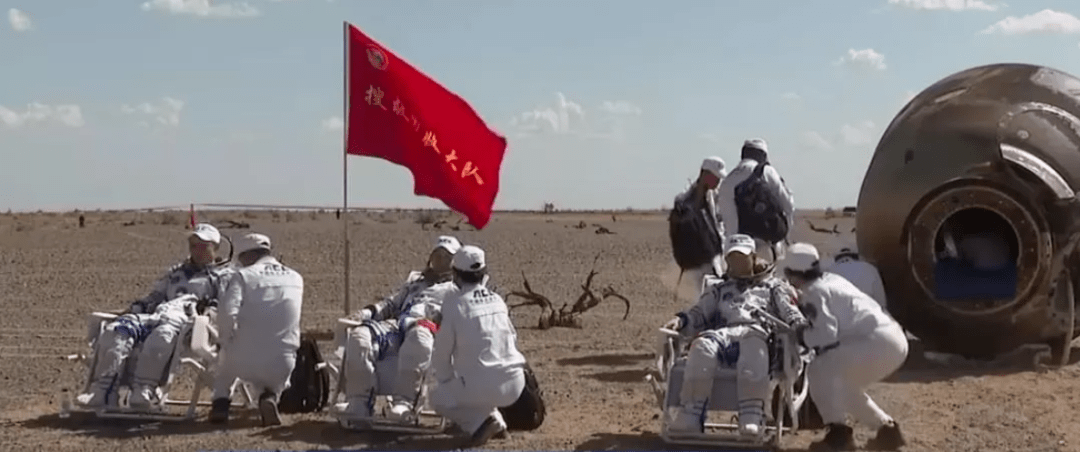 网友|“太空出差三人组”回家！TikTok网友围观全过程：“Cool！”