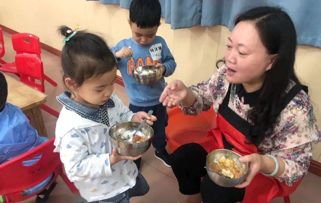 活动|镇安县幼儿园开展小班幼儿开学活动