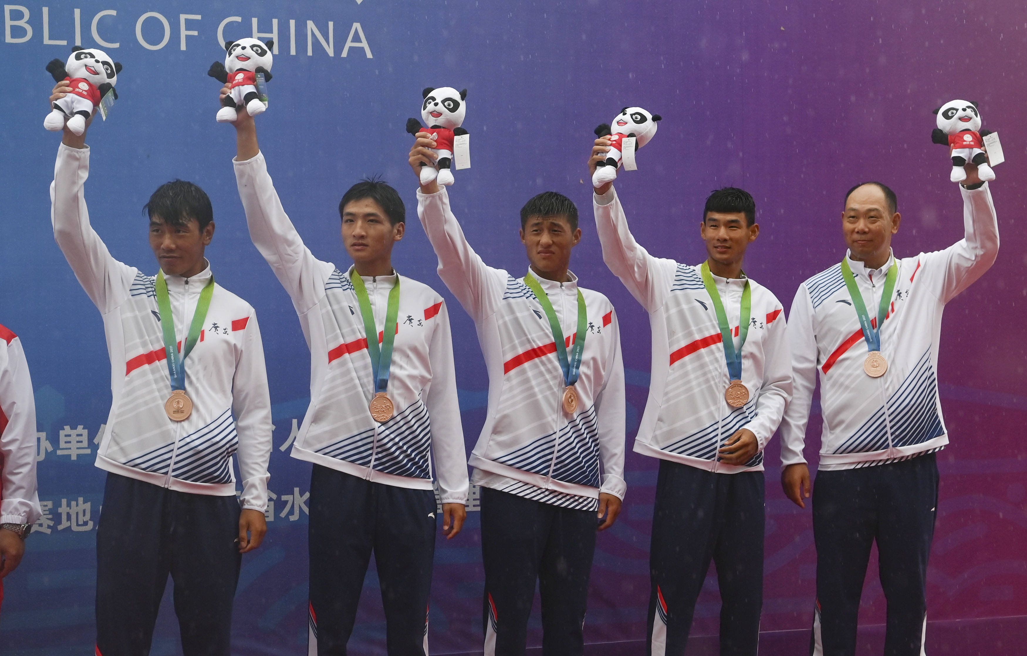 宋彦桦 摄当日,第十四届全运会赛艇男子四人双桨决赛在陕西杨凌举行