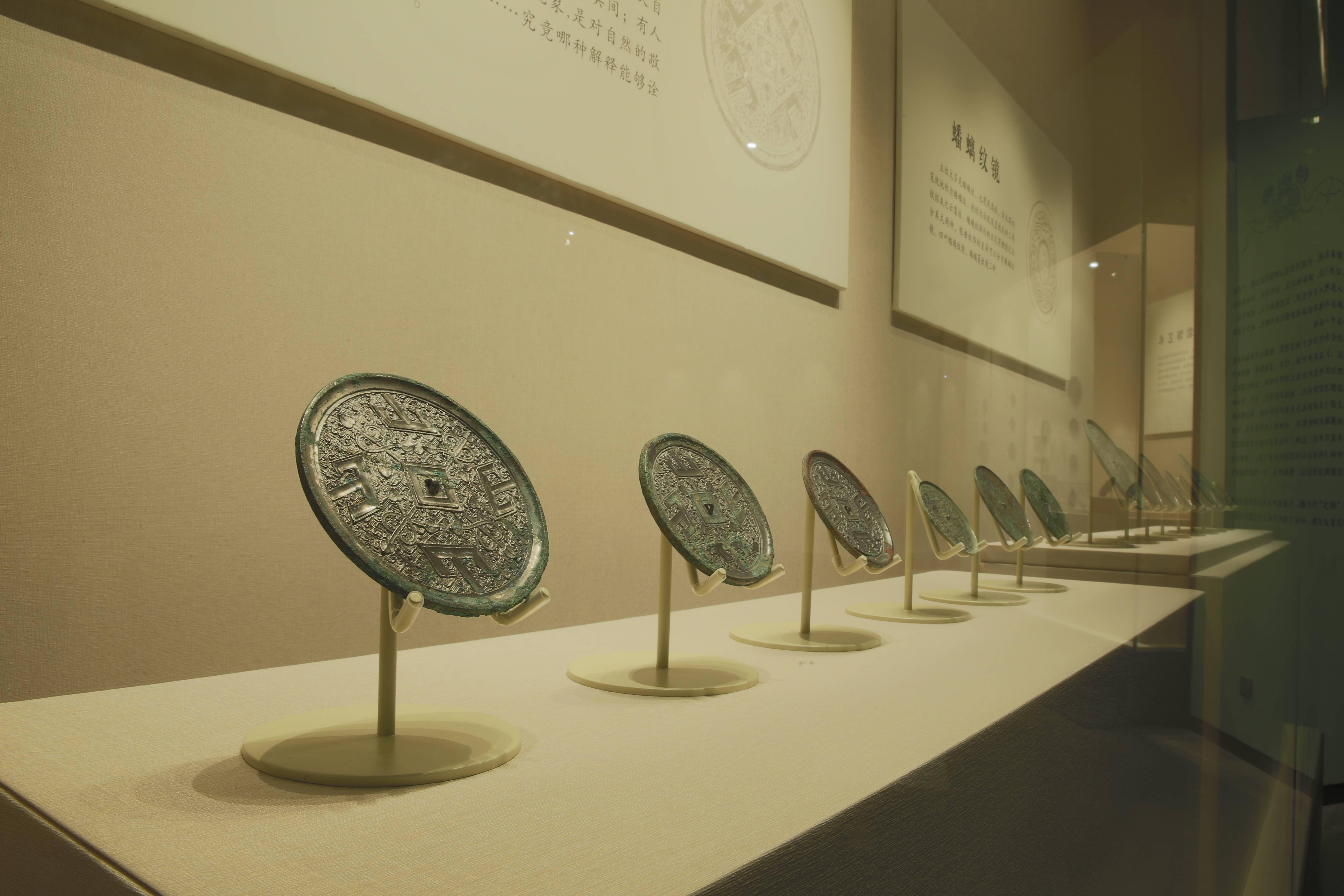 到山西青铜博物馆过中秋:观天上明月,赏地下铜镜