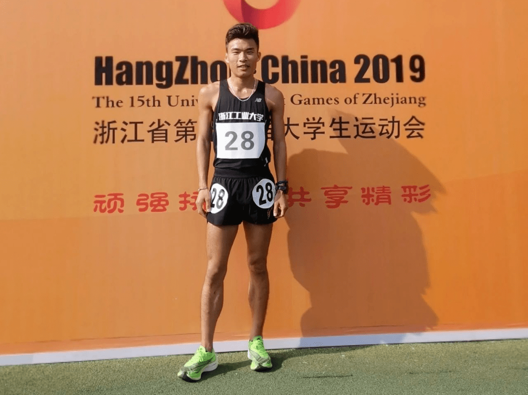 哪吒滚滚儿唐红芳95后研究生学霸马拉松见证下的奔跑情侣