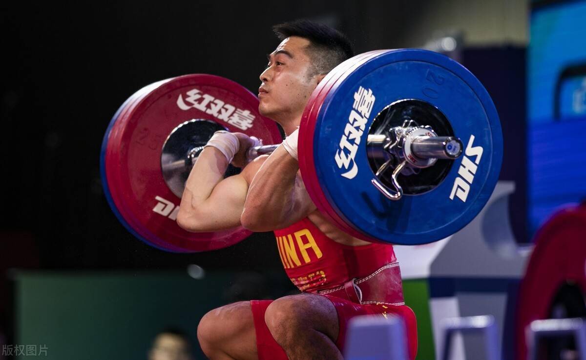 世界纪录全运会贾雄辉抓举147公斤李发彬挺举逆转成功夺魁
