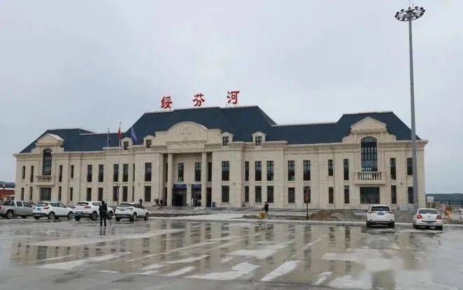 据介绍,此次试飞历时3个多小时,验证了绥芬河机场飞行程序和运行最低